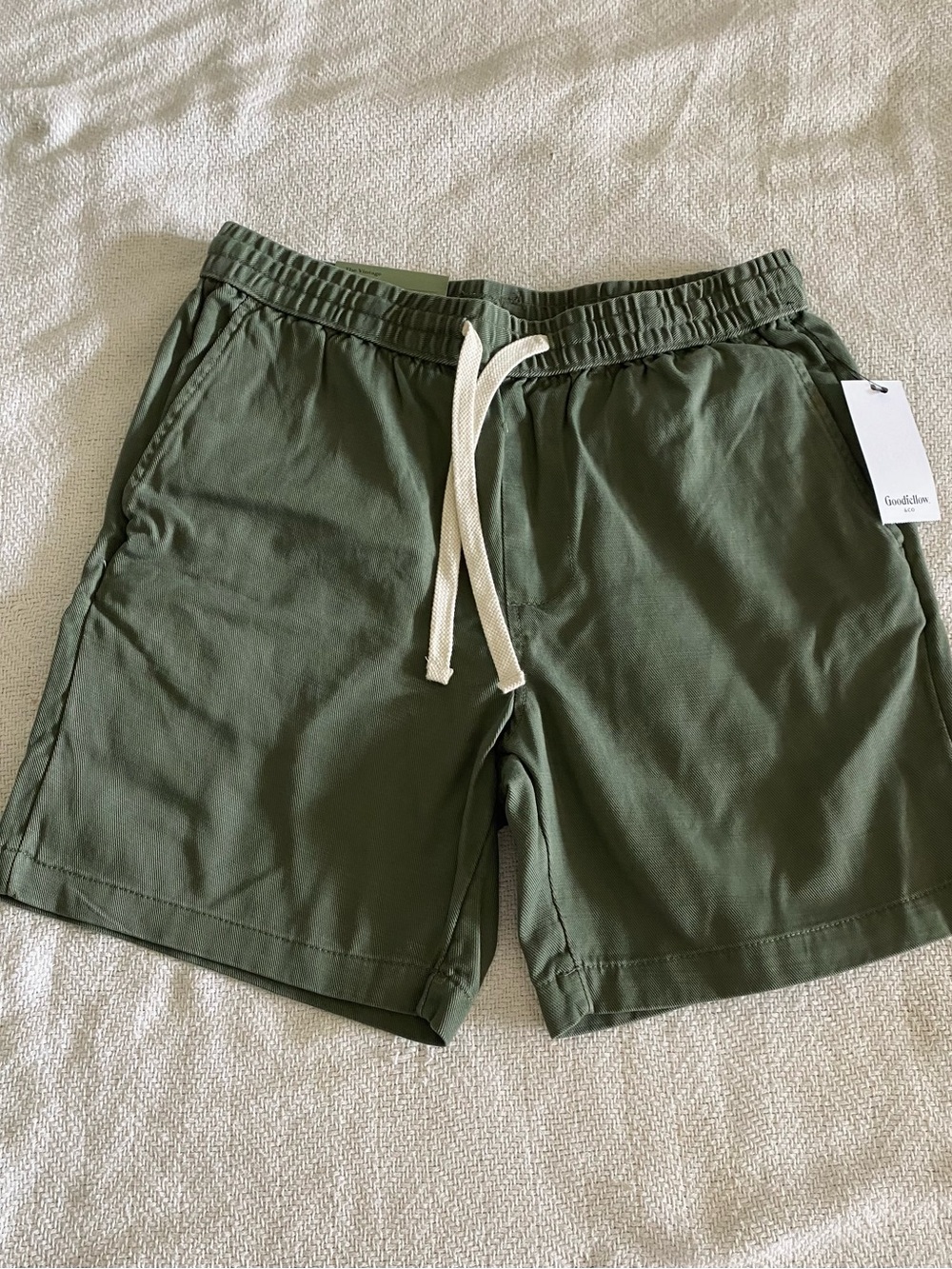 Small Pull-on Olive Green Drawstring Shorts